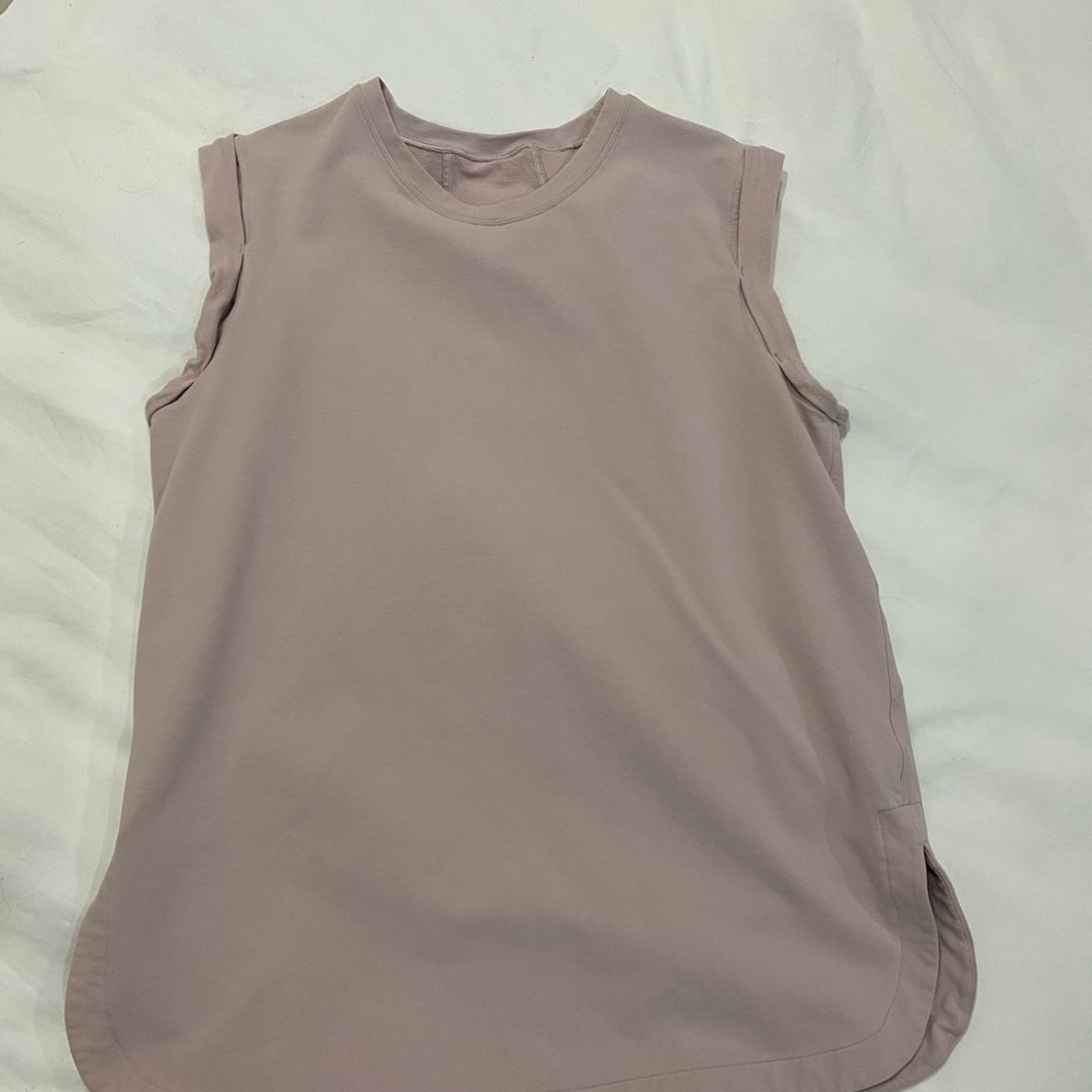 Lululemon tank